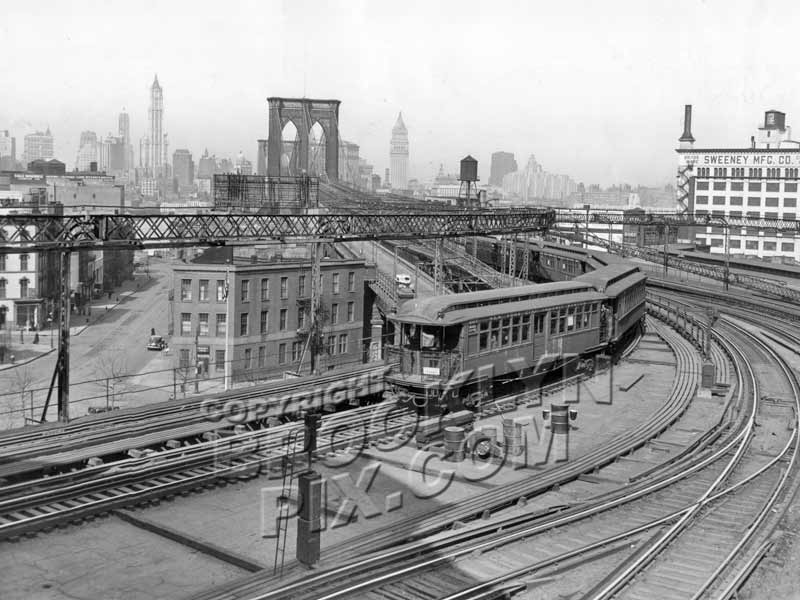 Lexington Avenue el trains approaches Sands Street station in Brooklyn, c.1941 Old Vintage Photos and Images