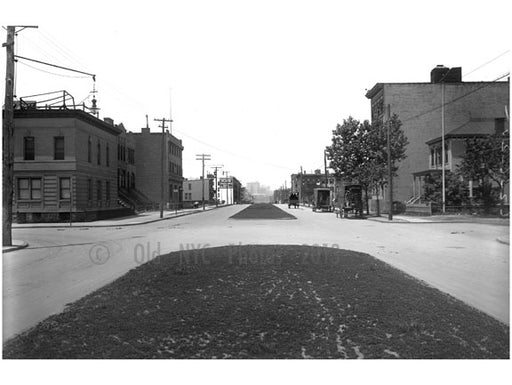 looking west on 44th Drive from 23rd Street 1914 Old Vintage Photos and Images