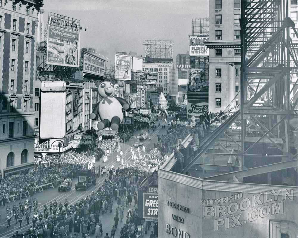 Macy's Thanksgiving Day Parade, 1948 Old Vintage Photos and Images