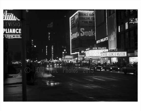 Manhattan at night Old Vintage Photos and Images