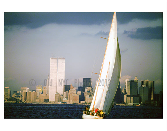 Manhattan skyline with Twin Towers behind a sailboat Old Vintage Photos and Images