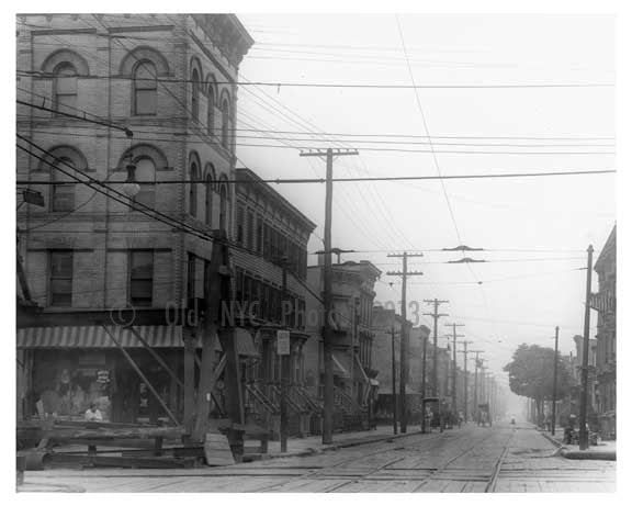 Maujen & Bushwick Ave - Williamsburg - Brooklyn, NY 1917 Old Vintage Photos and Images