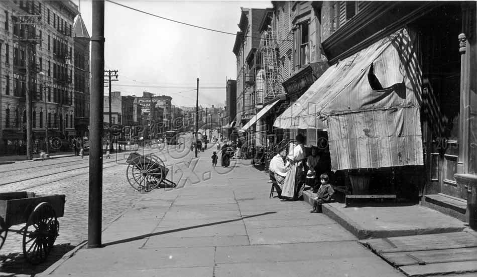 Metropolitan Avenue northwest toward Lorimer Street, 1916 Old Vintage Photos and Images