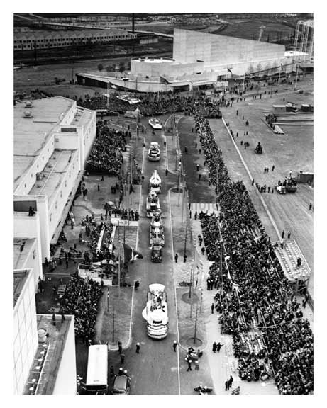 Motorcade at the Worlds Fair 1938 - Flushing - Queens - NYC Old Vintage Photos and Images