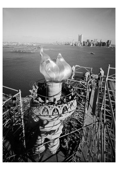 New Torch & Flame in place- workers begin to dismantle scaffolding December 17, 1985 - Statue of Liberty Old Vintage Photos and Images