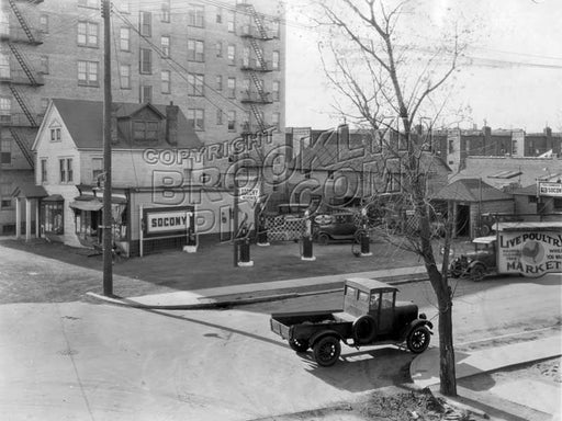 Northwest corner Locust Avenue and East 14th Street, 1929 Old Vintage Photos and Images