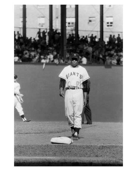 NY Giants -  Wille Mays at the Polo grounds 1957