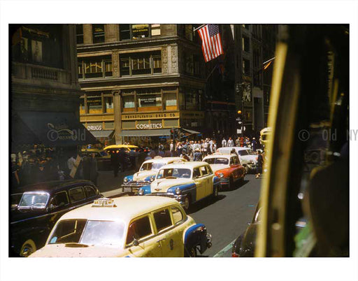 NYC Traffic - Yellow checker cabs Old Vintage Photos and Images