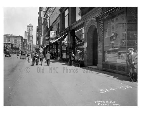 On Broadway looking in the distance at the Times Bldg - Midtown Manhattan - NY 1914 A Old Vintage Photos and Images