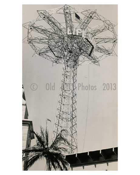 Parachute Jump at the 1939 Worlds Fair - Flushing - Queens - NYC Old Vintage Photos and Images