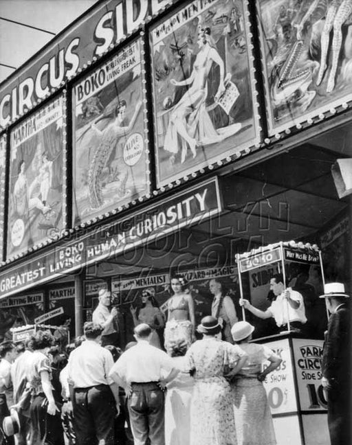 Park Circus Sideshow barkers, c.1948 Old Vintage Photos and Images