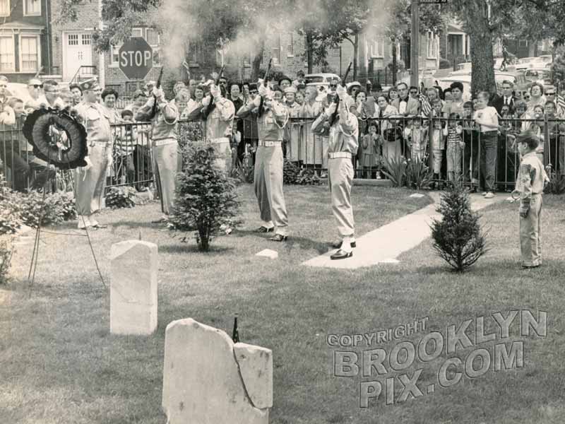 Patriotic Ceremony at Barkaloo Cemetery - Narrows Avenue & Mackay Place, c.1960