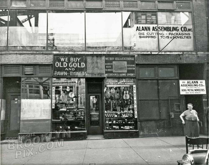 Pawn shop at 183 Chatham Square, 1950 Old Vintage Photos and Images