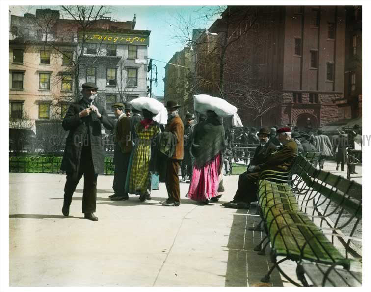 People enjoying the park Old Vintage Photos and Images