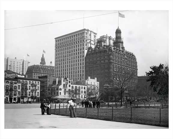 People Strolling through Battery Park  - Early 1900s Lower Manhattan