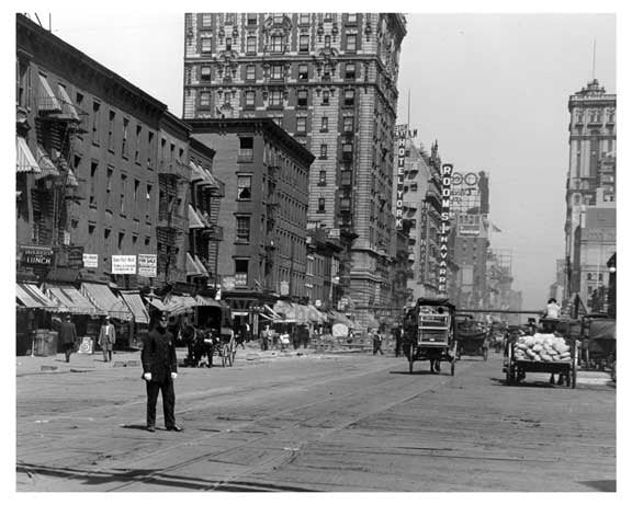 Policeman directing traffic at 7th Avenue between 33rd & 34th Streets - Chelsea NY 1915 Old Vintage Photos and Images