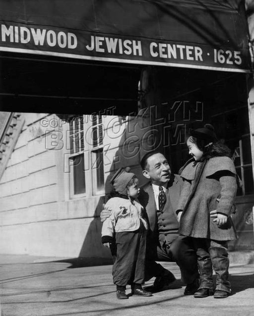 Rabbi Harry Halpern at East Midwood Jewish Center, 1625 Ocean Avenue, 1954 Old Vintage Photos and Images
