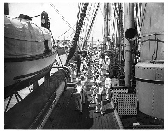 Sailors on ship Old Vintage Photos and Images