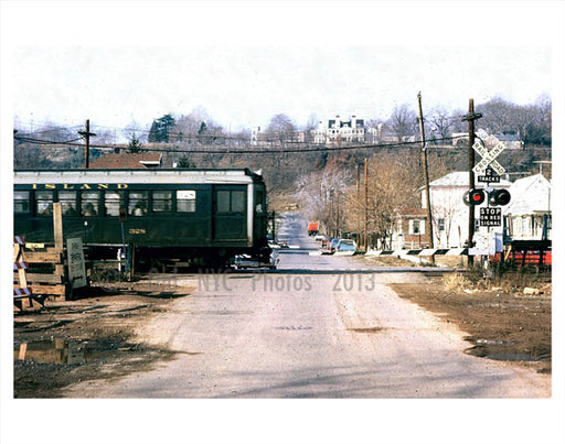 SIRT railroad crossing Staten Island NY Old Vintage Photos and Images