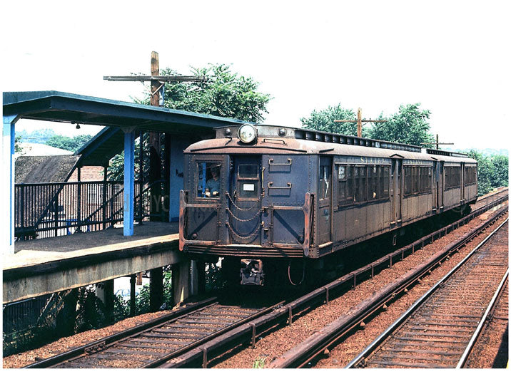 SIRT  - train pulling up to the Station Staten Island NY II Old Vintage Photos and Images
