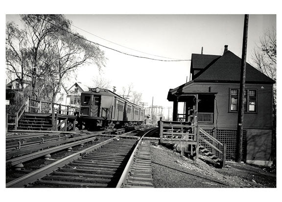 SIRT  - train pulling up to the Station Staten Island NY III Old Vintage Photos and Images