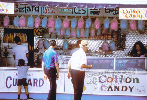 Snack stand, cotton candy made fresh by a Coney beauty Old Vintage Photos and Images