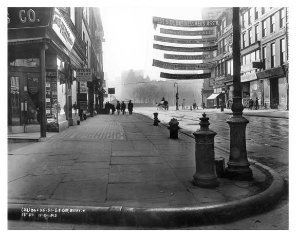 Southeast corner of Broadway & 18th Street - Flatiron District  NY 1915 Old Vintage Photos and Images