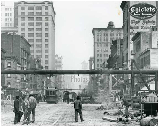 Spot the Ad - "Chicklets- Really Delightful!" - Looking up 7th Avenue between 19th & 20th Streets November 4th 1915 Chelsea, Manhattan Old Vintage Photos and Images