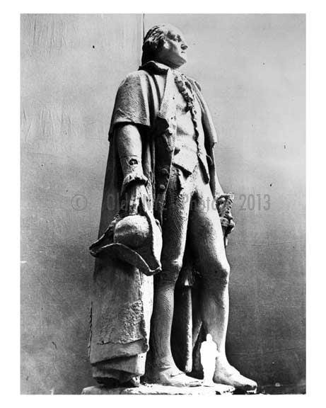 Statue of George Washington at the Worlds Fair 1939 - Flushing - Queens - NYC Old Vintage Photos and Images