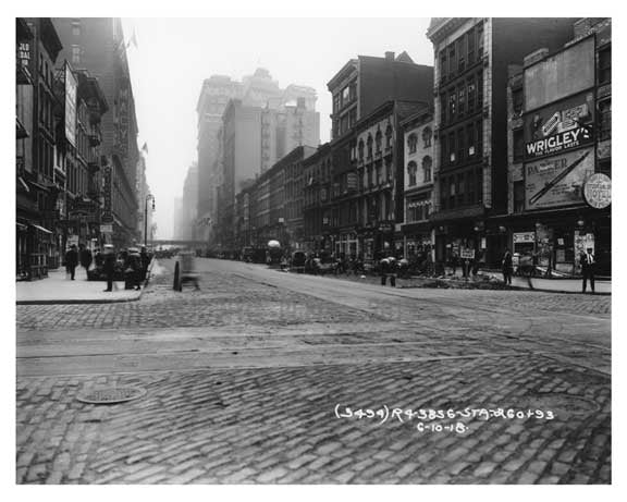 Street scene in midtown - Herald Square Hotel in the distance 1917 New York, NY Old Vintage Photos and Images