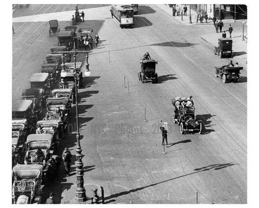 Street scene in Times Square 1909 Manahattan NYC Old Vintage Photos and Images