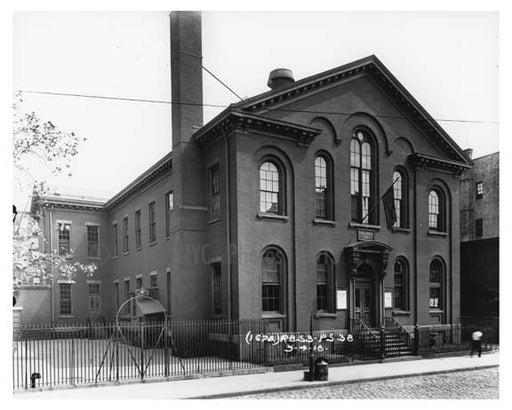 Street view in Williamsburg - Brooklyn, NY  1918 Old Vintage Photos and Images