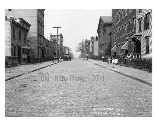Street view in Williamsburg - Brooklyn, NY  1918 I Old Vintage Photos and Images