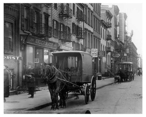 Street view on West 30th - Chelsea - Manhattan  1914 Old Vintage Photos and Images