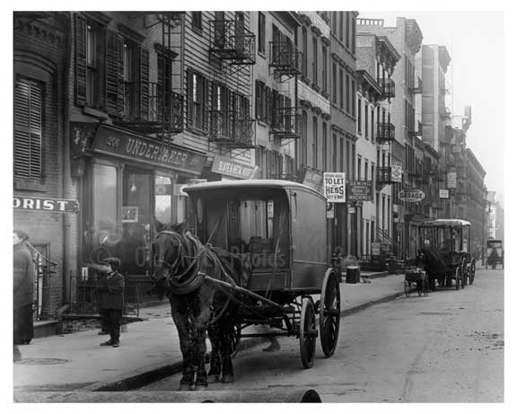 Street view on West 30th - Chelsea - Manhattan  1914 Old Vintage Photos and Images