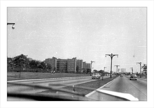Classic cars roll along the Belt Parkway Old Vintage Photos and Images