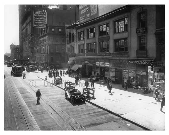 The scene outside of Grand Central Station - Midtown Manhattan 1911 Old Vintage Photos and Images
