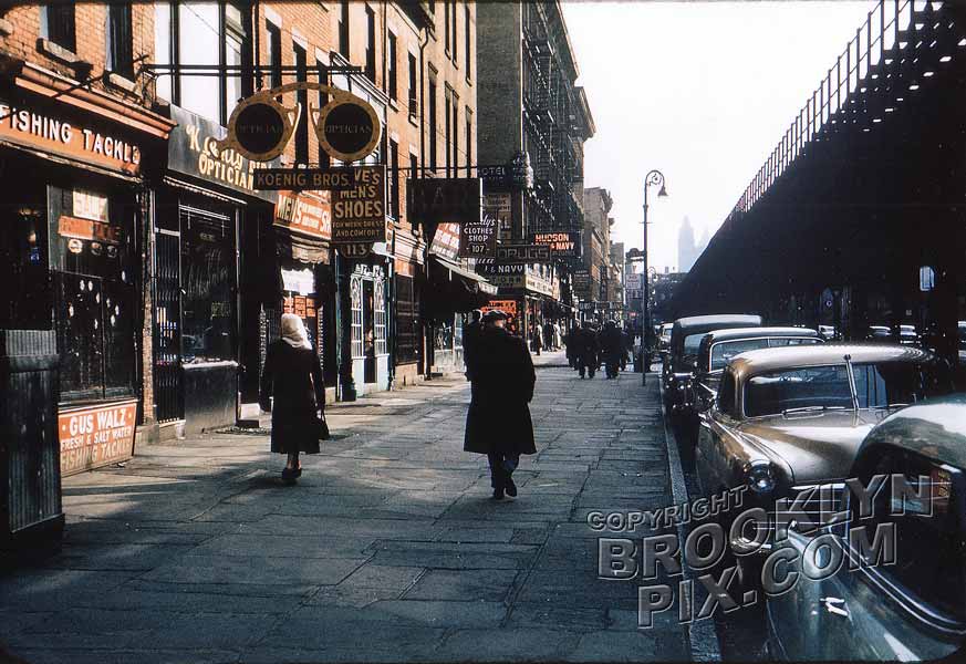 Third Avenue looking south to East 13th Street, 1950 - Lower East Side  - Manhattan - New York, NY Old Vintage Photos and Images