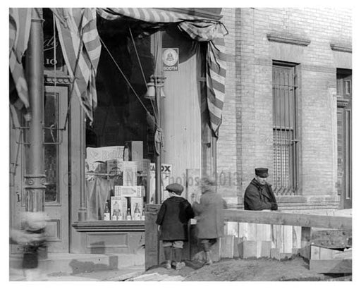 Upclose view of Metropolitan Ave - Williamsburg - Brooklyn, NY  1918 D Old Vintage Photos and Images