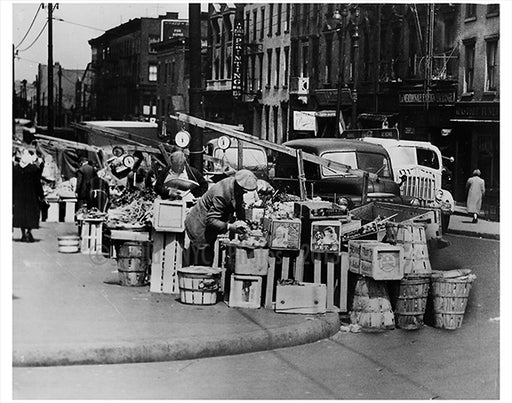 vegatable street vendors Old Vintage Photos and Images