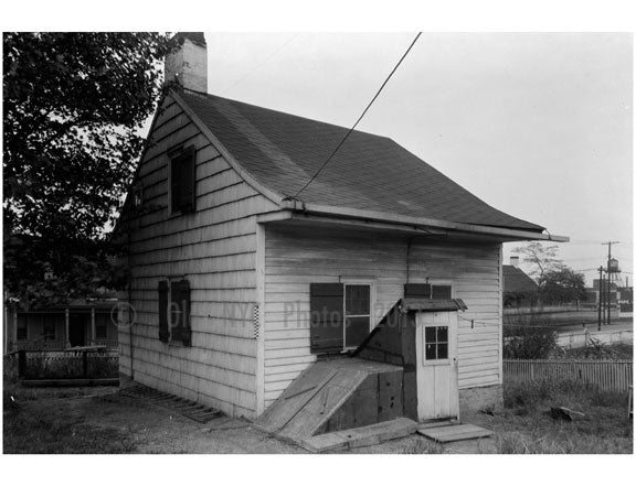 Wycoff Farmhand House - Ridgewood - Queens NY Old Vintage Photos and Images